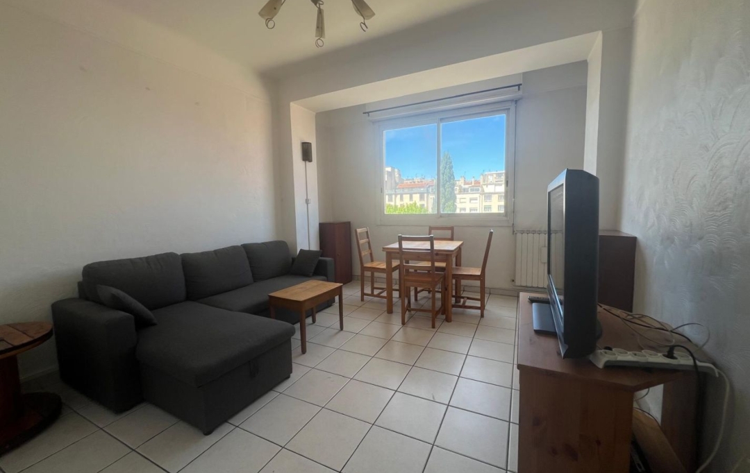 Annonces CEVENNES : Appartement | MARSEILLE (13004) | 60 m2 | 800 &euro; 