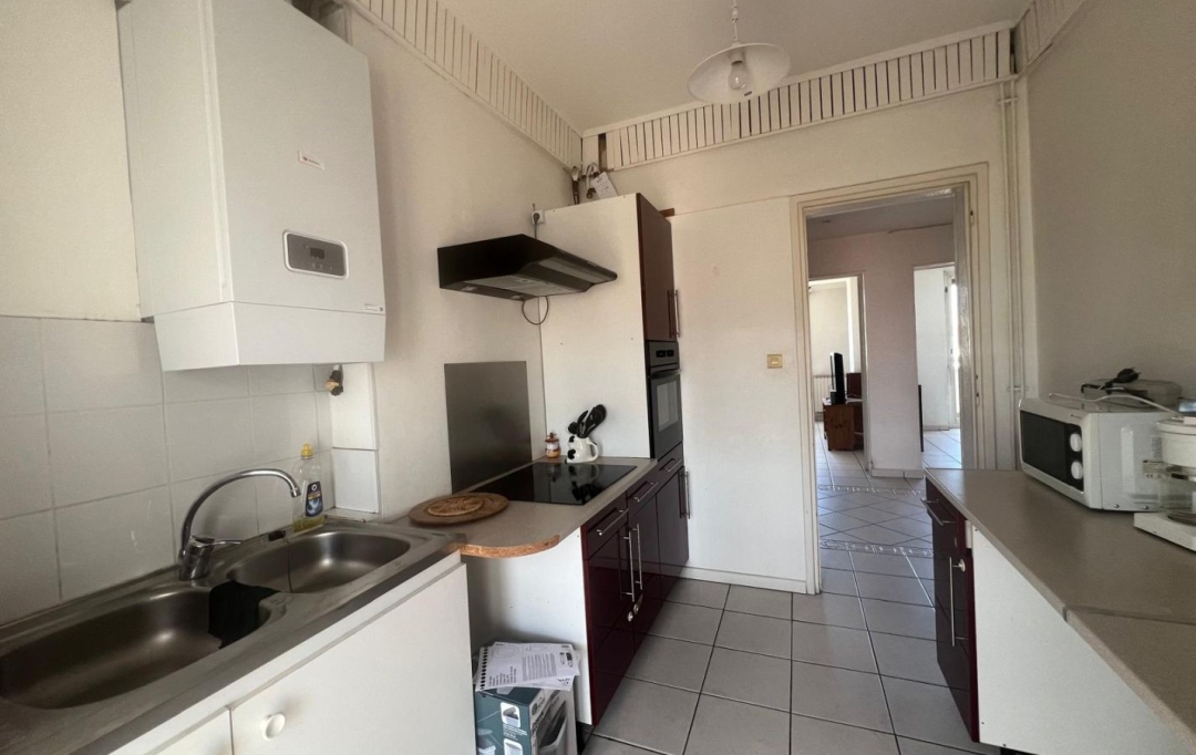 Annonces CEVENNES : Appartement | MARSEILLE (13004) | 60 m2 | 800 &euro; 